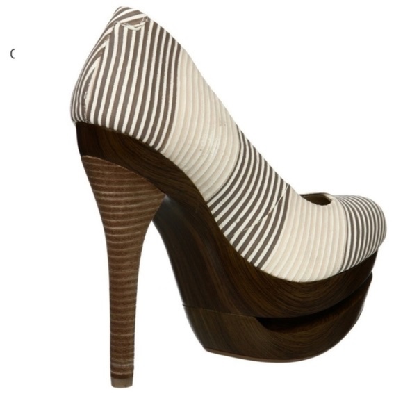 Jessica Simpson Colie Wood Platform Heels - Picture 3 of 8